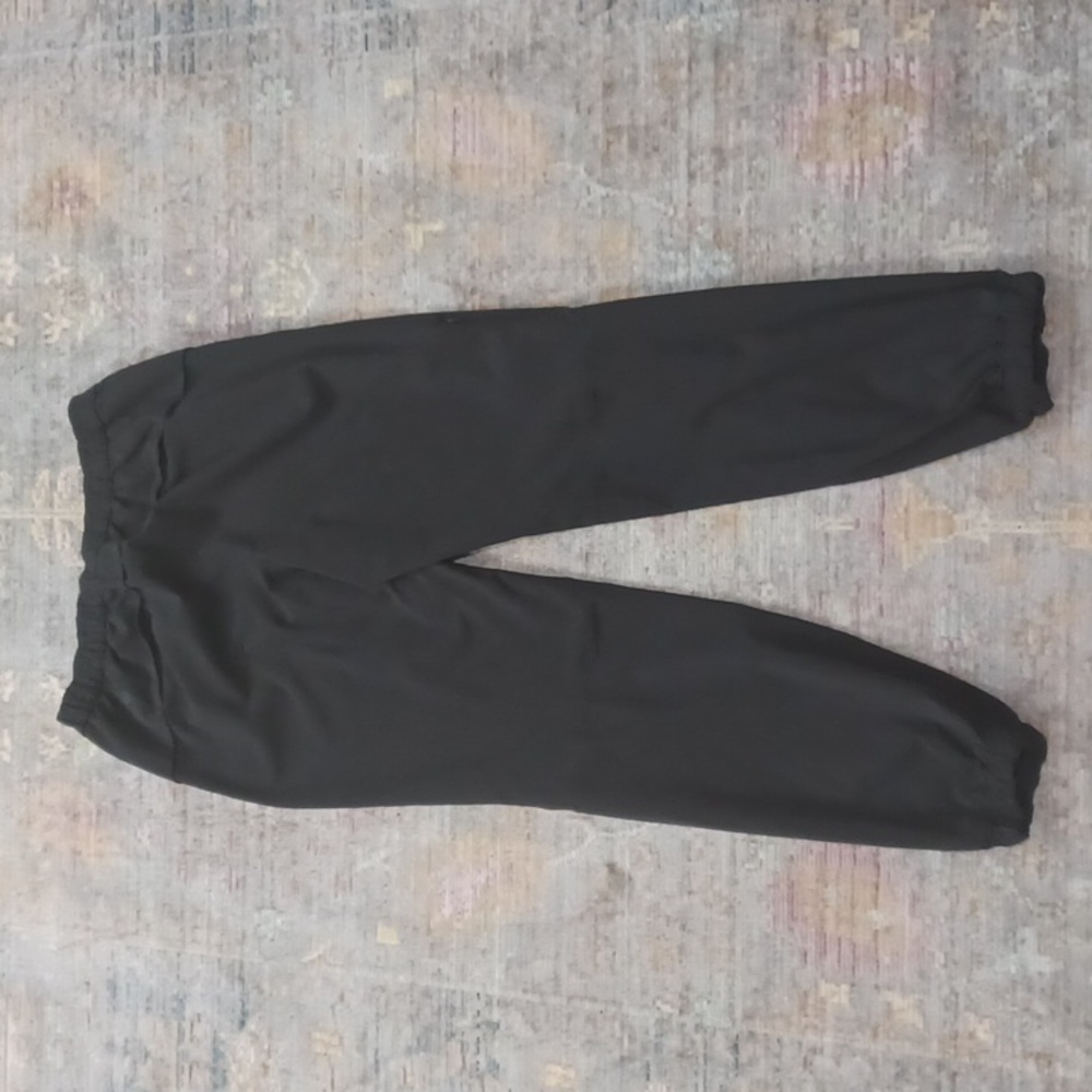 Lululemon Essential Affinity Mid-Rise Jogger - Picture 6 of 9